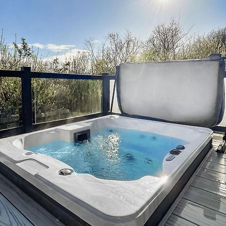 Cheddar Woods Resort And Spa Экстерьер фото