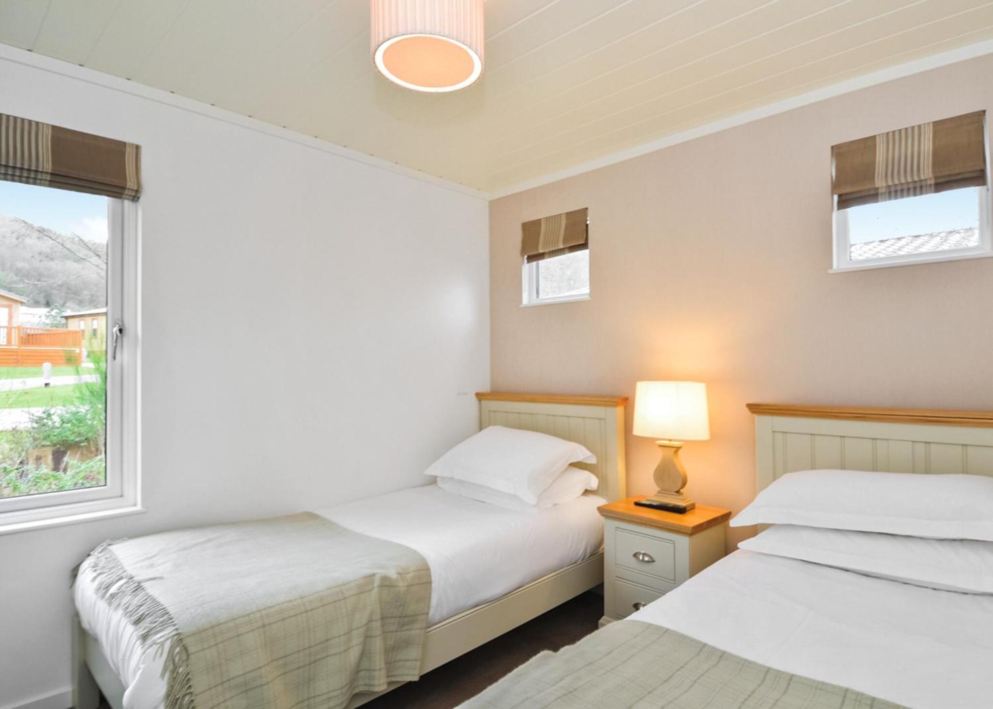 Cheddar Woods Resort And Spa Номер фото