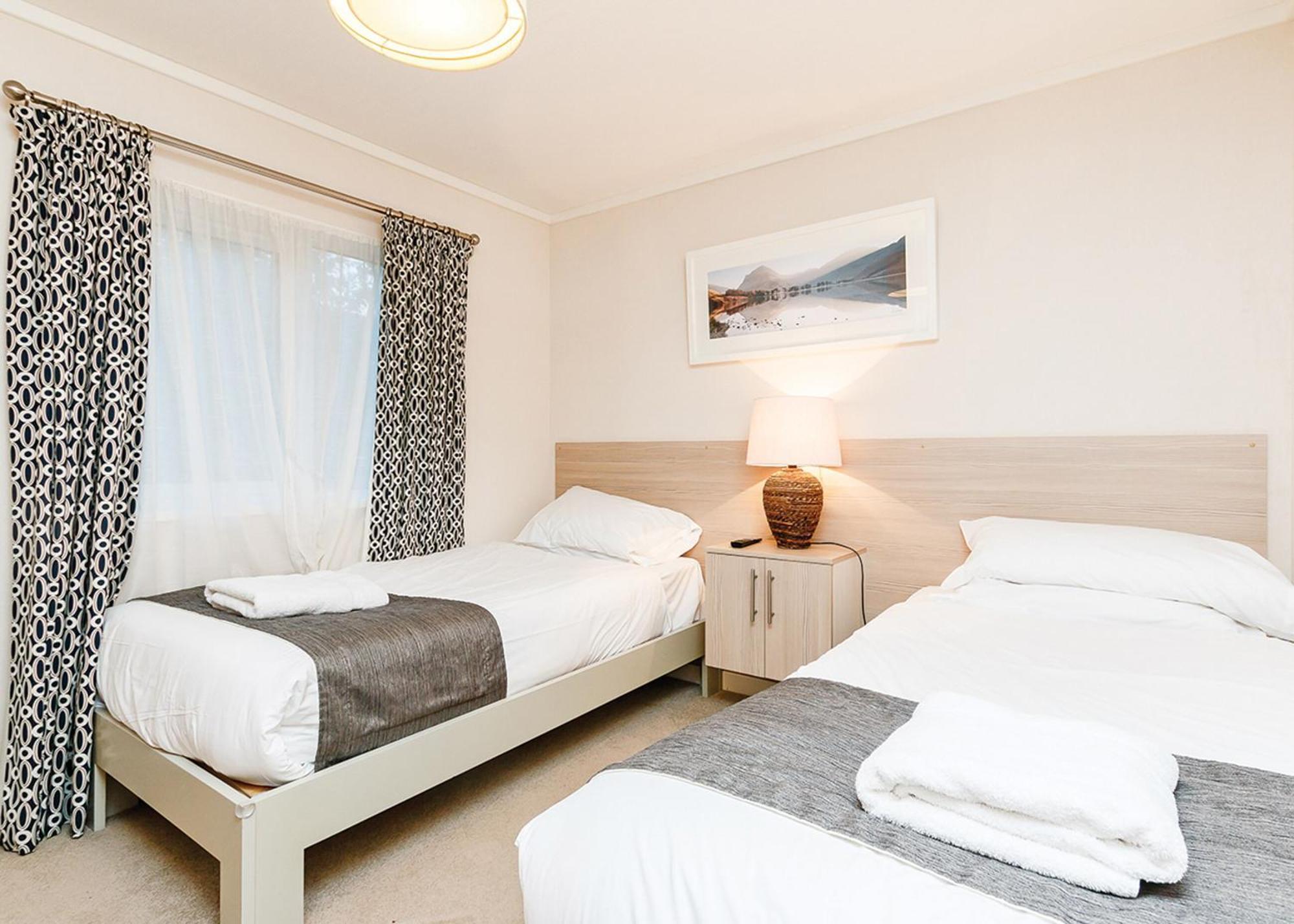 Cheddar Woods Resort And Spa Номер фото